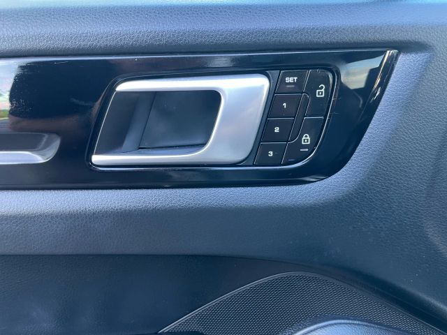 2019 Porsche Cayenne - Image 74