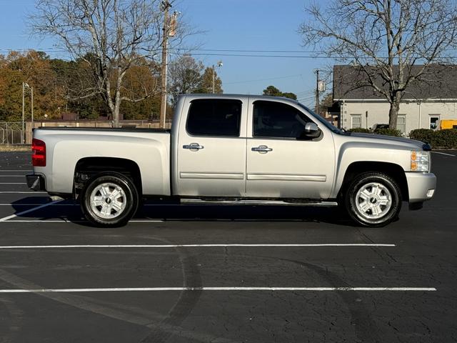 2011 Chevrolet Silverado 1500 LT photo 5