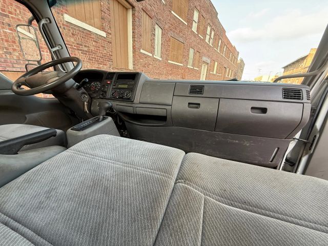 2006 Ford Commercial Ls45 Cabover - Image 12