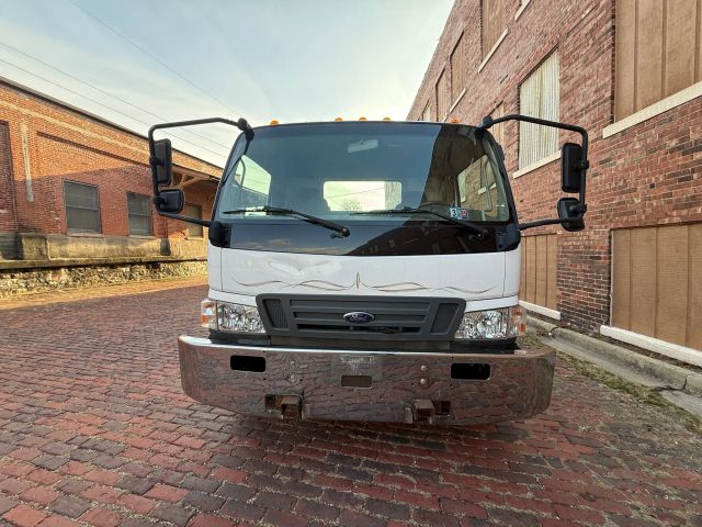 2006 Ford Commercial Ls45 Cabover - Image 17