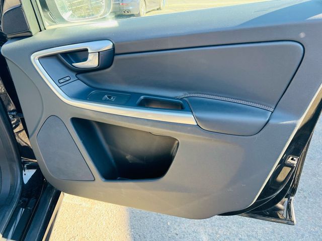 2016 Volvo Xc60 - Image 34