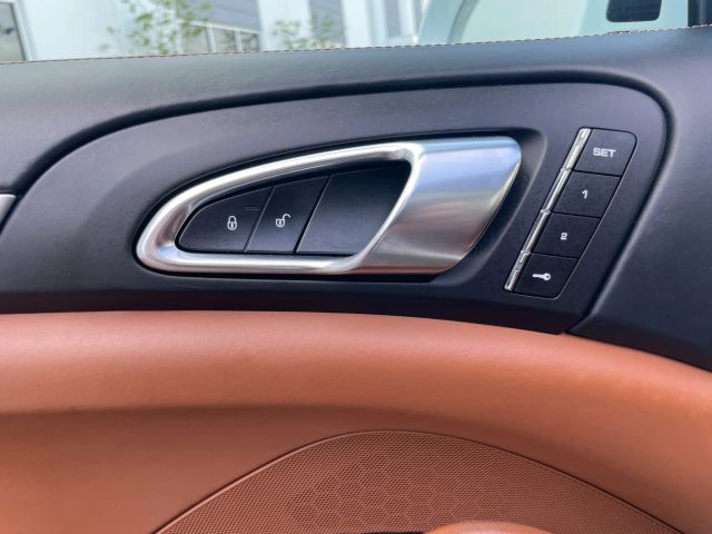2017 Porsche Cayenne - Image 73