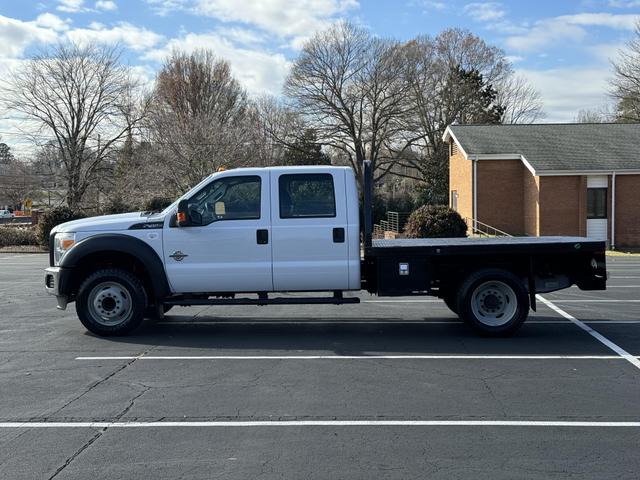 2013 Ford F-450 Super Duty Chassis Cab null photo 2