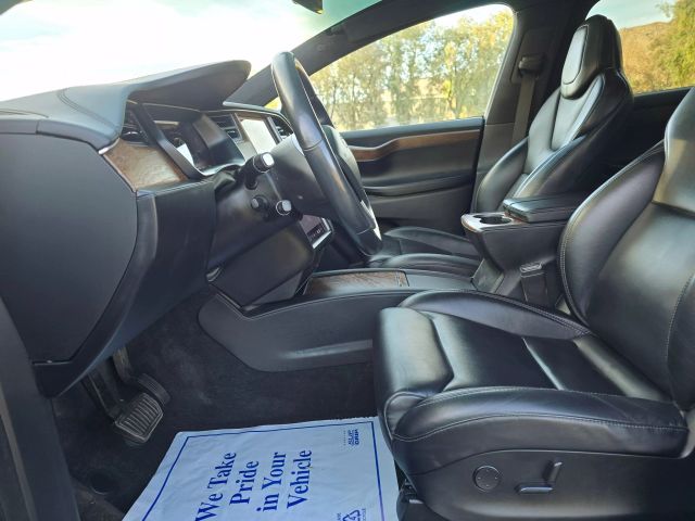 2019 Tesla Model X - Image 12