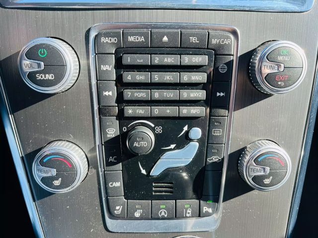 2016 Volvo Xc60 - Image 35