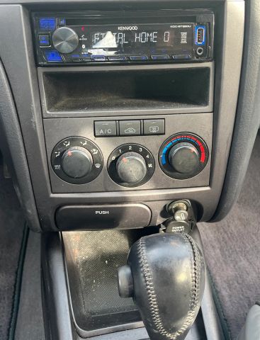 2004 Hyundai Elantra - Image 59