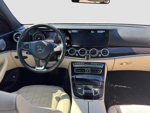 2017 Mercedes-Benz E-Class E300 photo 24