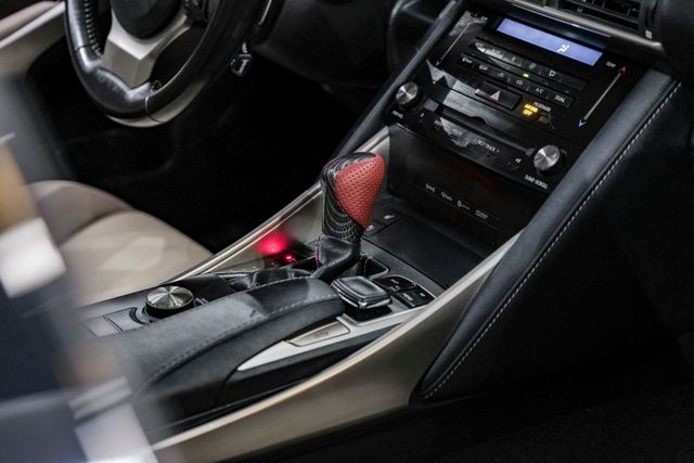 2018 Lexus Is Is 300 Sedan 4d - Image 25