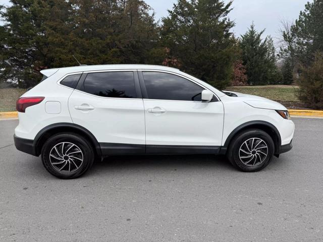 2018 Nissan Rogue Sport S photo 14