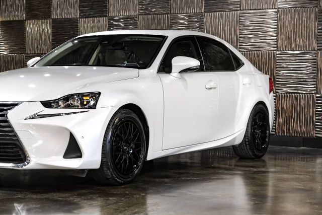 2018 Lexus Is Is 300 Sedan 4d - Image 9