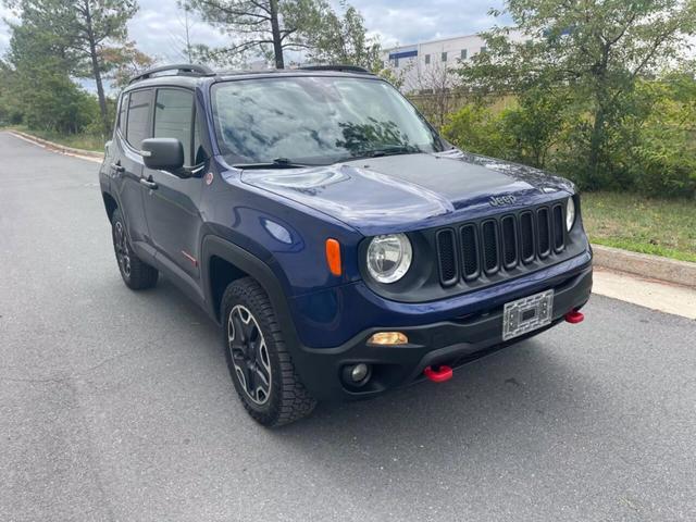 2017 Jeep Renegade Trailhawk photo 43