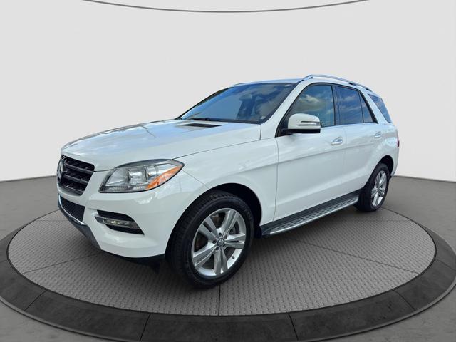 2015 Mercedes-Benz M-Class ML350 photo 3