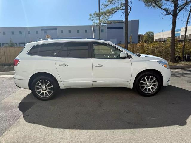 2017 Buick Enclave Leather photo 6