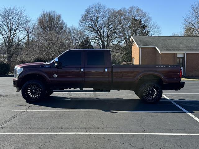 2015 Ford F-350 Super Duty Platinum photo 2