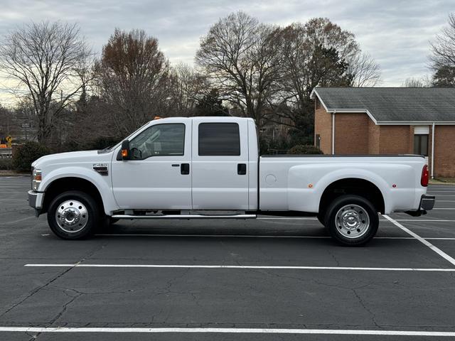 2008 Ford F-450 Super Duty Lariat photo 2