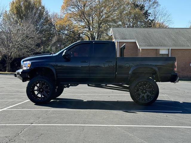 2008 Dodge Ram 2500 Pickup SLT photo 2