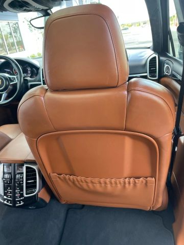 2017 Porsche Cayenne - Image 137