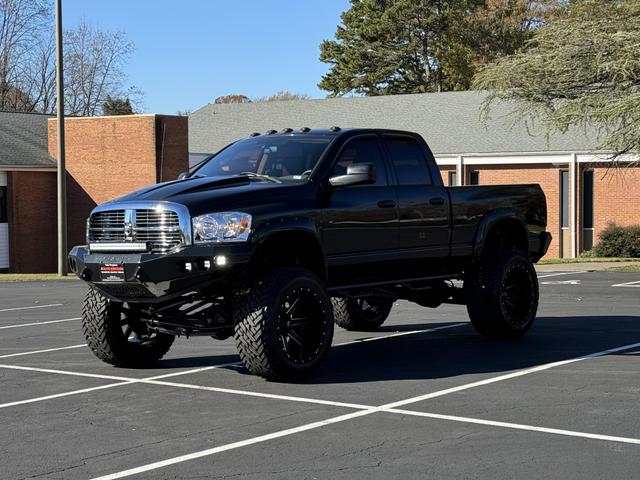 Dodge Ram 2500 Pickup's photo