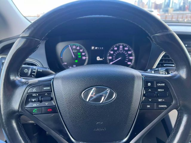 2016 Hyundai Sonata Hybrid Limited Sedan 4d - Image 21