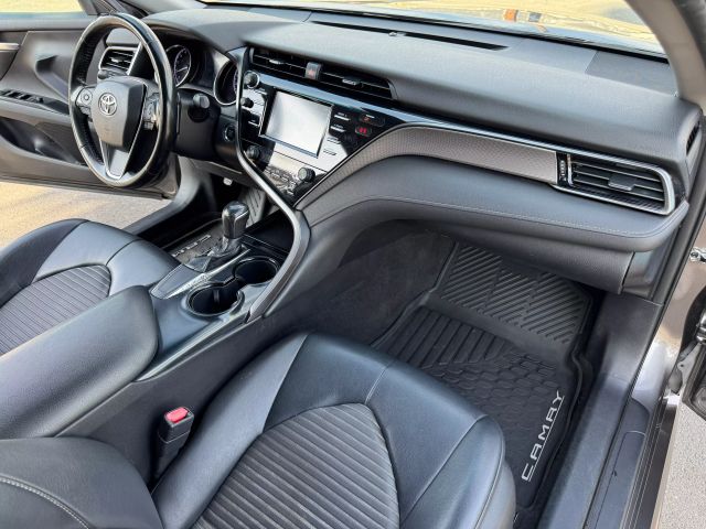 2020 Toyota Camry - Image 22
