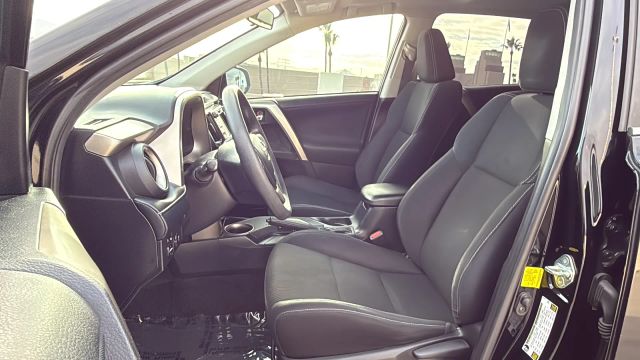 2015 Toyota Rav4 - Image 10