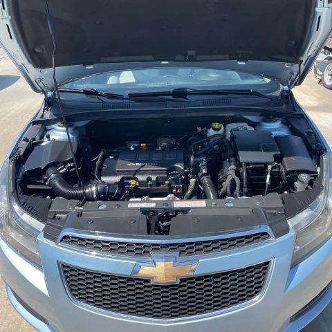 2011 Chevrolet Cruze - Image 11