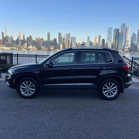2017 Volkswagen Tiguan 2.0t Wolfsburg Edition 4motion Sport Utility 4d - Image 4
