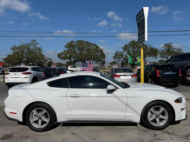 2020 Ford Mustang EcoBoost photo 3