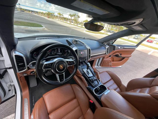 2017 Porsche Cayenne - Image 81
