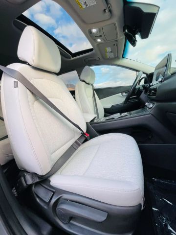 2023 Hyundai Kona Electric - Image 24
