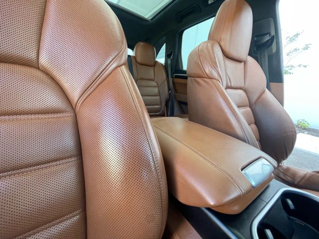 2017 Porsche Cayenne - Image 112