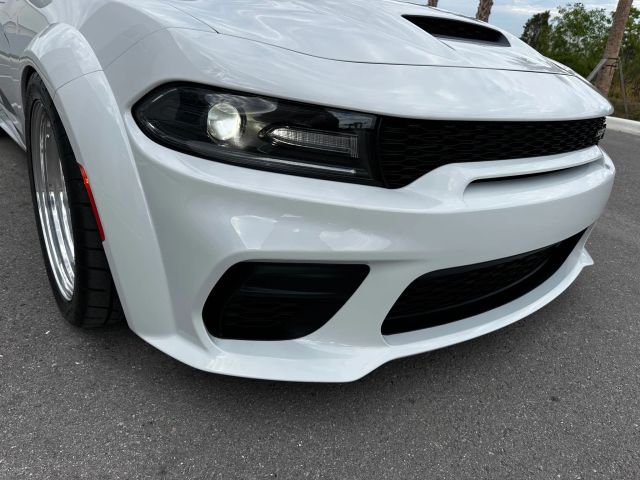 2021 Dodge Charger - Image 21