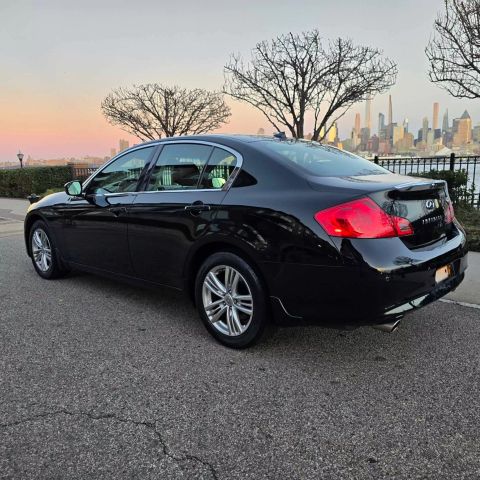 2013 Infiniti G37x Sedan 4d - Image 3