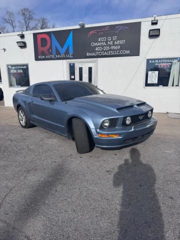 2006 Ford Mustang Coupe 2d - Image 2