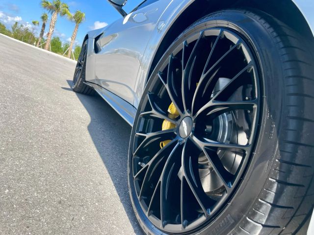 2023 Aston Martin Vantage - Image 29