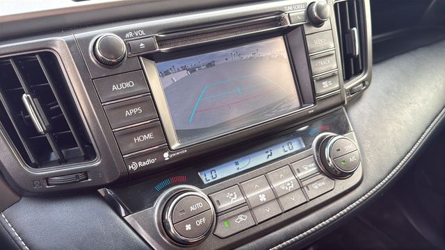 2015 Toyota Rav4 - Image 18