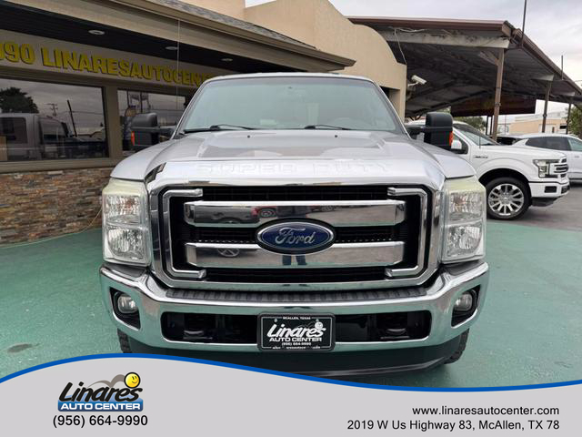 2015 Ford F-250 Super Duty Lariat photo 2