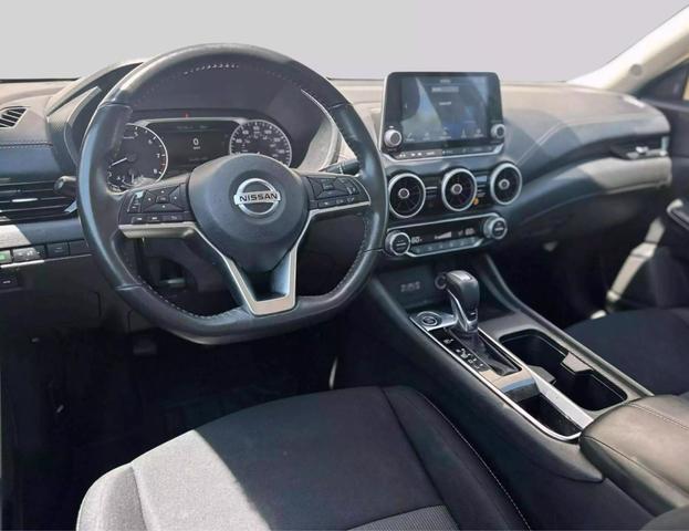 2021 Nissan Sentra SV photo 11