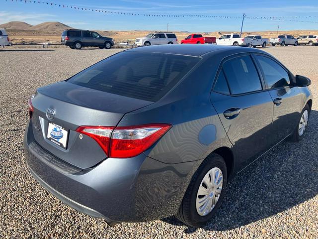 2015 Toyota Corolla L photo 7