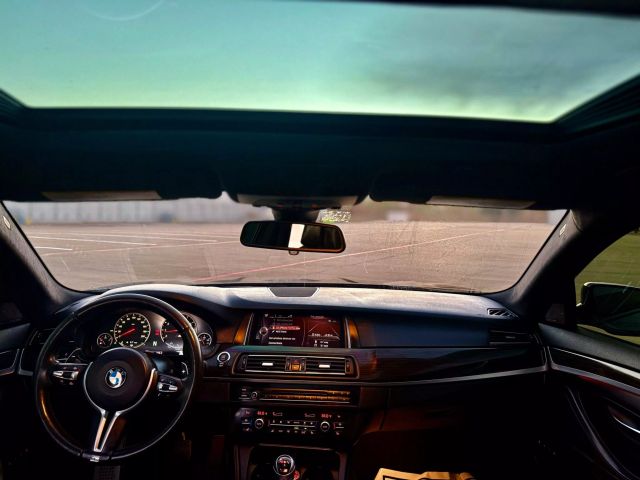 2015 Bmw M5 - Image 21