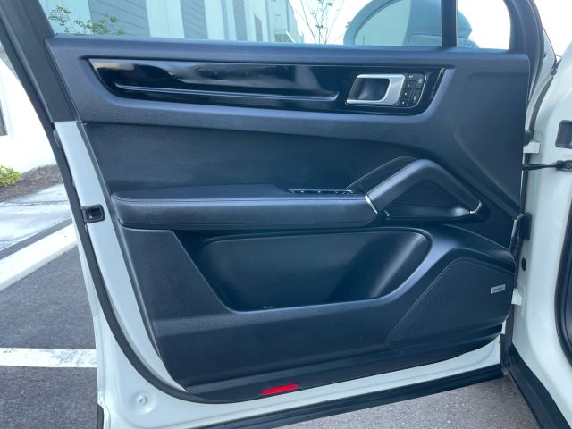 2019 Porsche Cayenne - Image 73