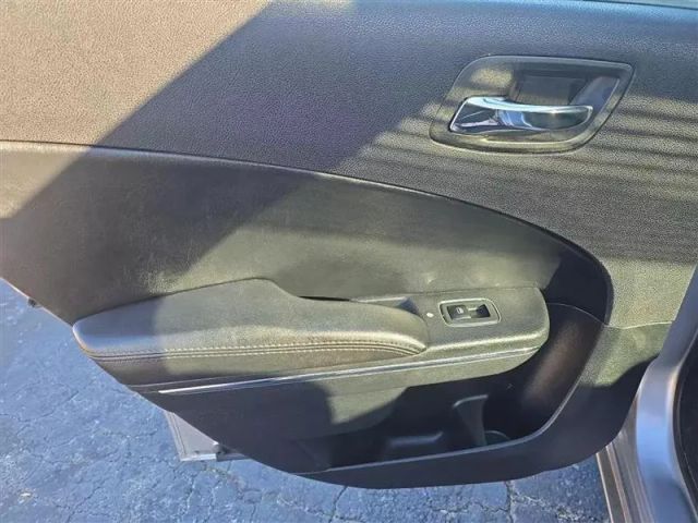 2013 Dodge Charger - Image 19