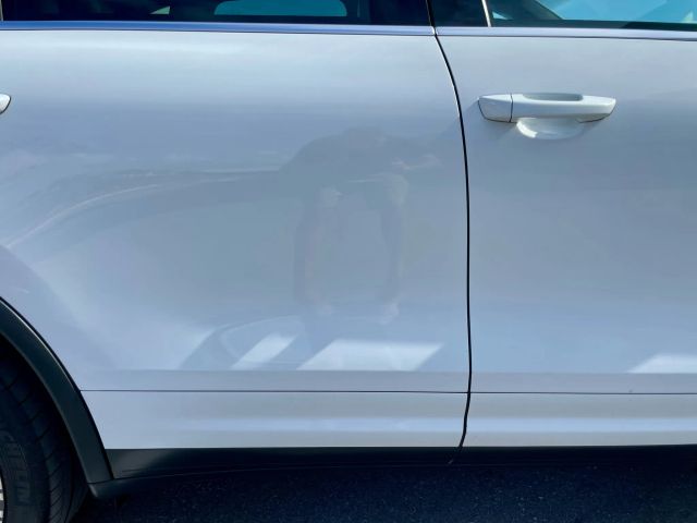2017 Porsche Cayenne - Image 11