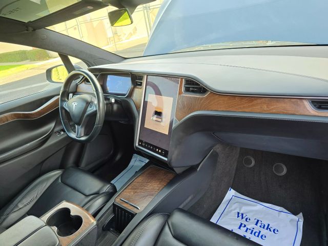 2019 Tesla Model X - Image 26