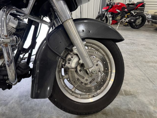 2006 Harley Davidson Road Glide - Image 19