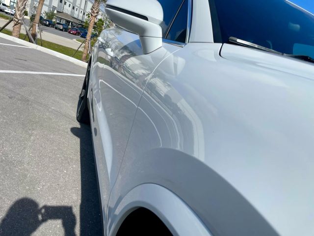 2019 Porsche Cayenne - Image 4