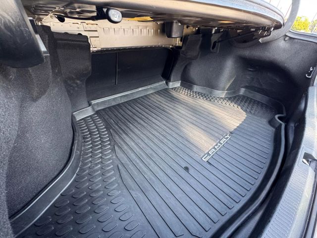 2020 Toyota Camry - Image 24