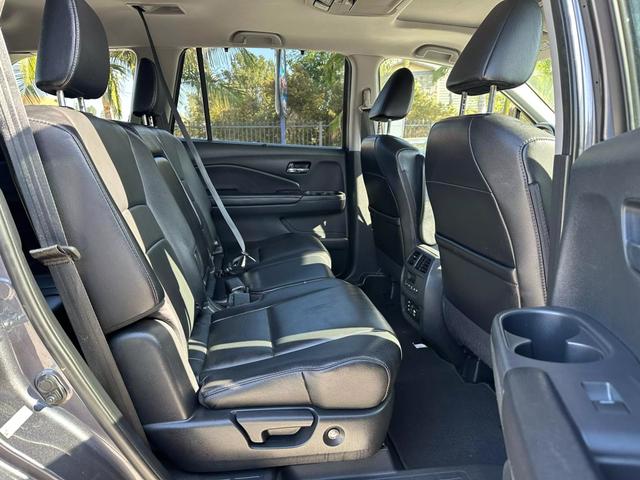 2016 Honda Pilot Touring photo 13