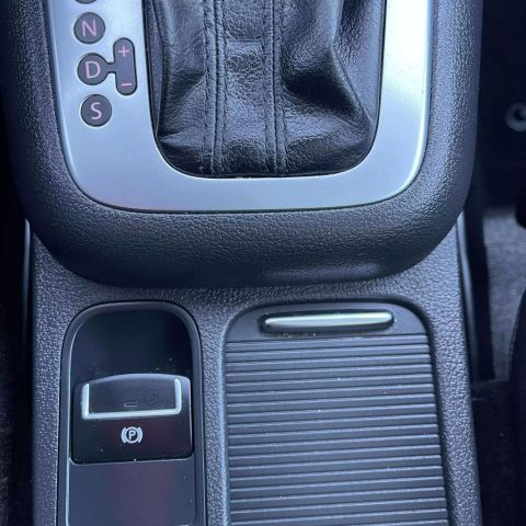 2017 Volkswagen Tiguan 2.0t Wolfsburg Edition 4motion Sport Utility 4d - Image 23