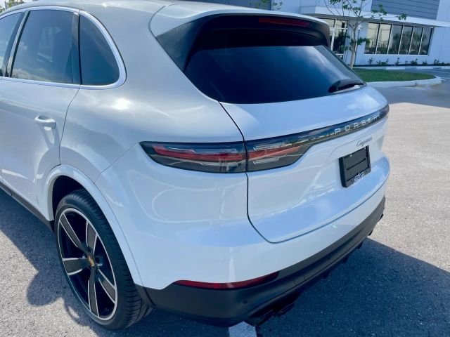 2019 Porsche Cayenne - Image 55